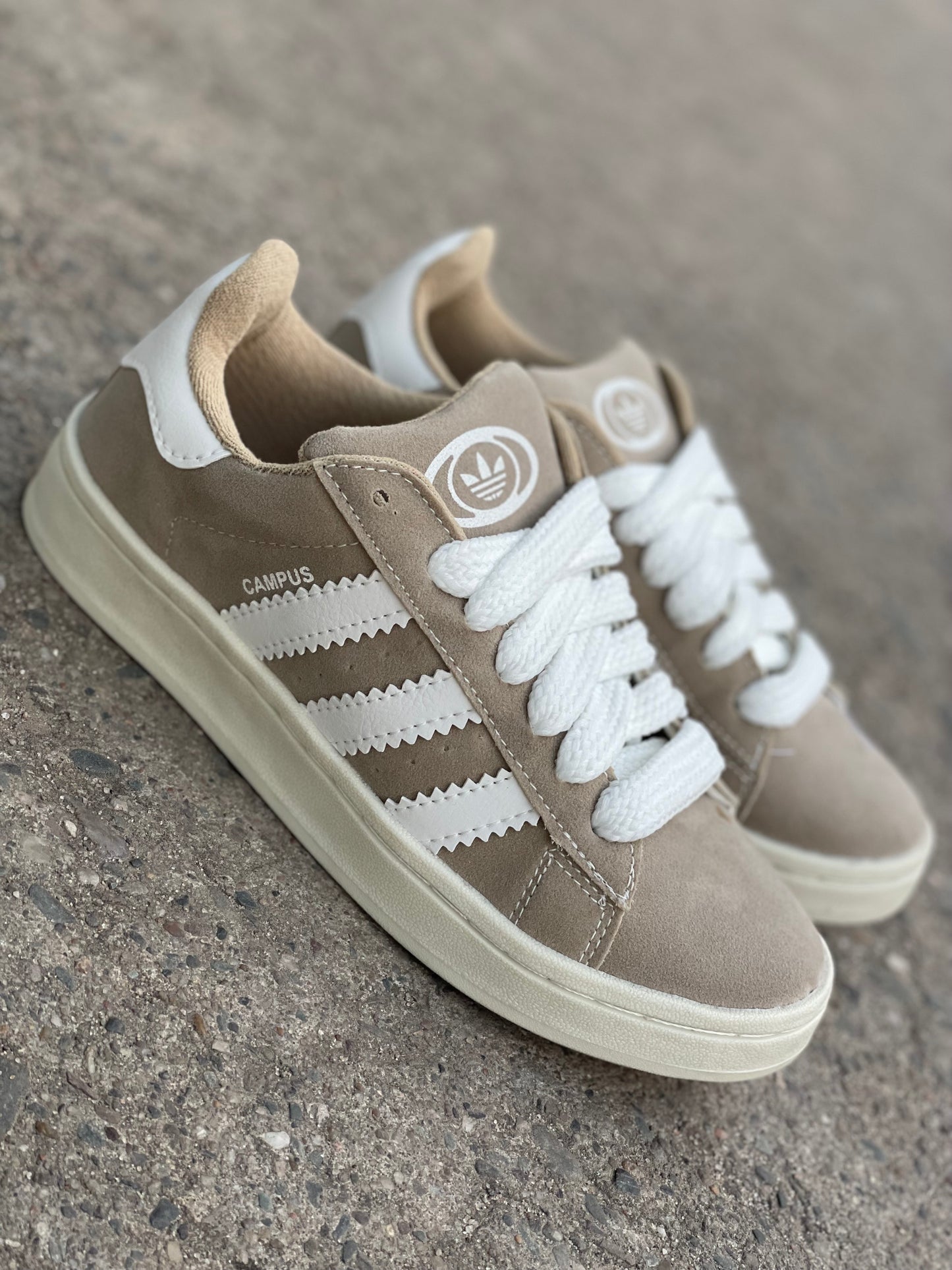 CAMPUS BEIGE