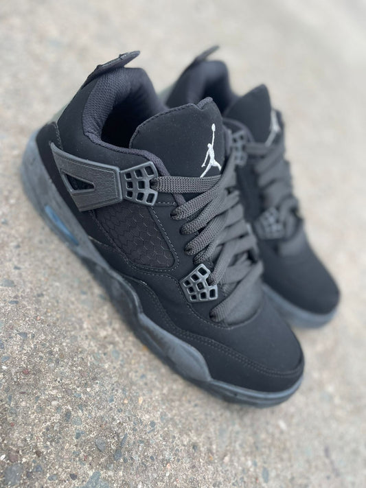 JORDAN RETRO 4 NEGRA