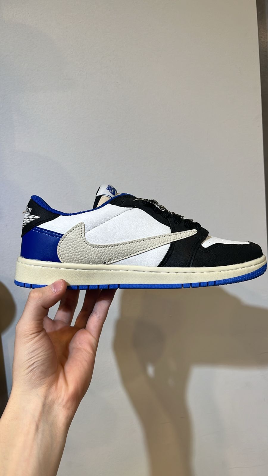 TRAVIS SCOTT FRAGMENT