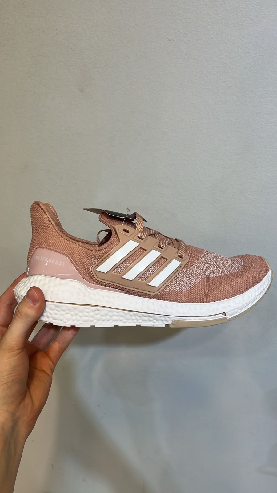 ULTRABOOST ROSAS